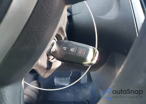 2014 Ford Focus Se z USA, uszkodzony, nr VIN 1FADP3F2XEL175830